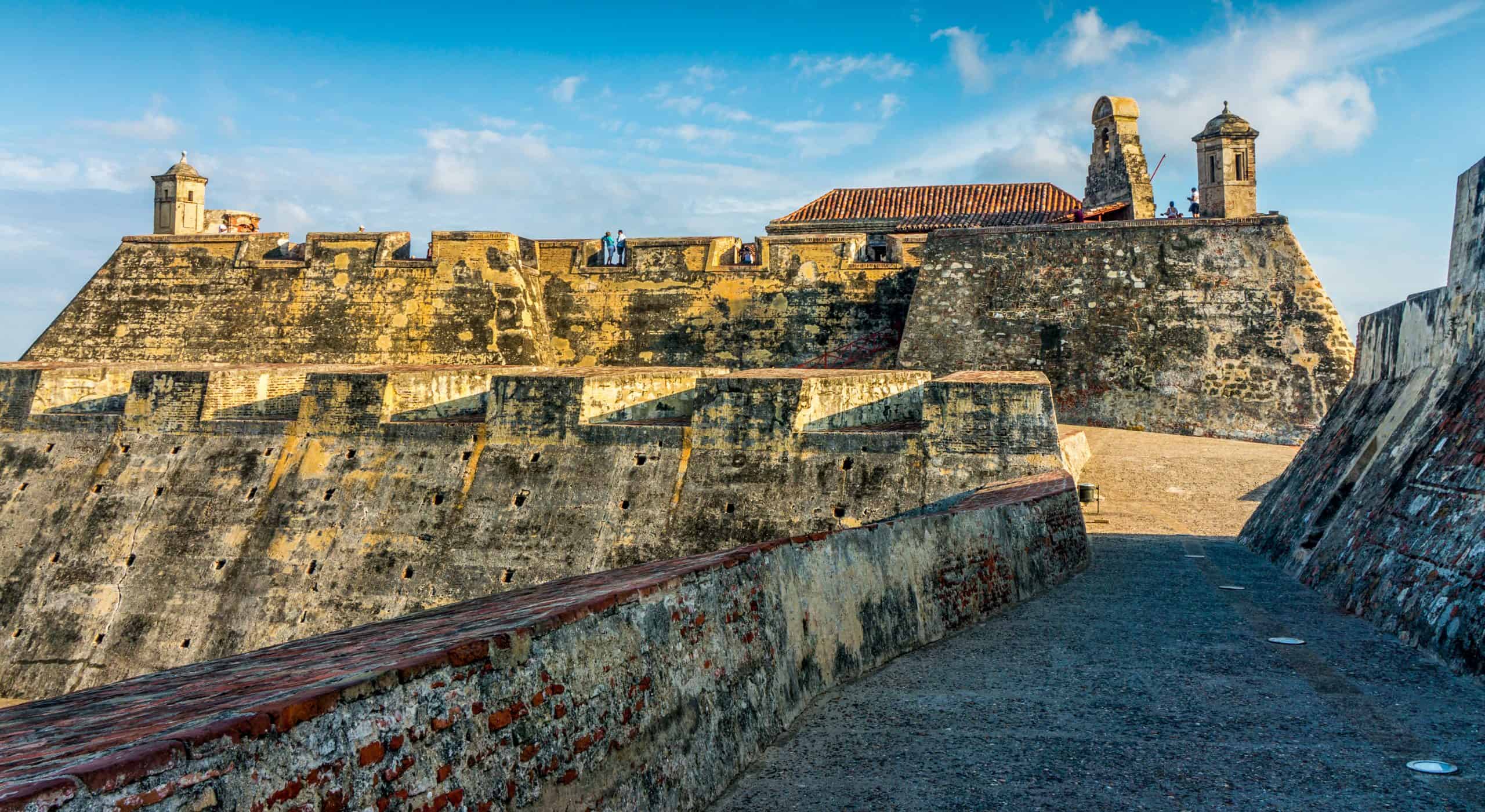 Medellin vs Cartagena: Which Colombian Destination Is Truly Better? 2 Castillo de San Felipe de Barajas - Cartagena vs Medellin