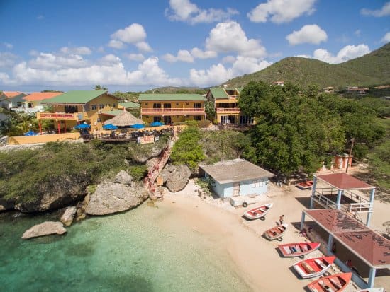 Comparison Aruba vs Curacao - Which is the Better Caribbean Trip? 27 Bahia restaurant and apartments