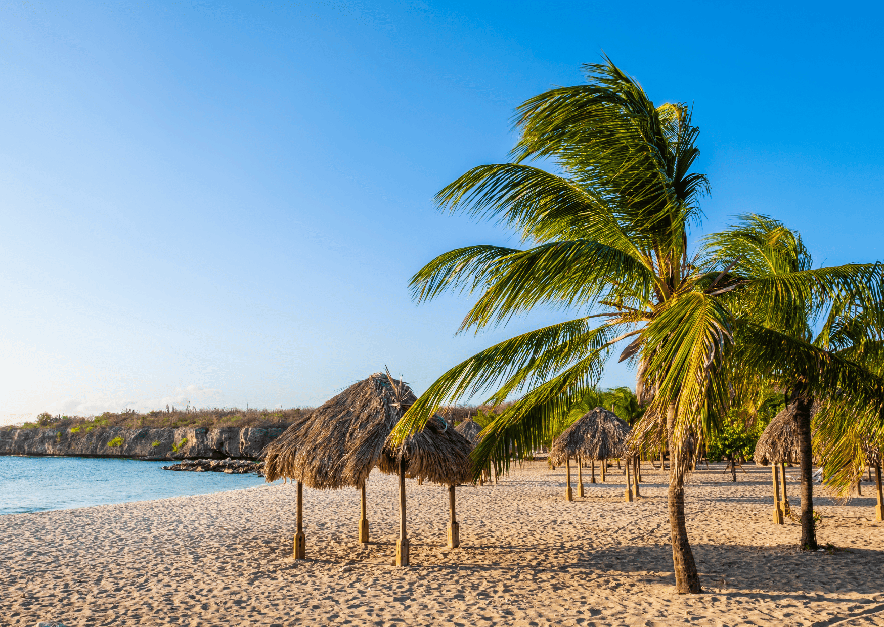Comparison Aruba vs Curacao - Which is the Better Caribbean Trip? 24 Daaibooi Beach in Curacao - Aruba vs Curacao