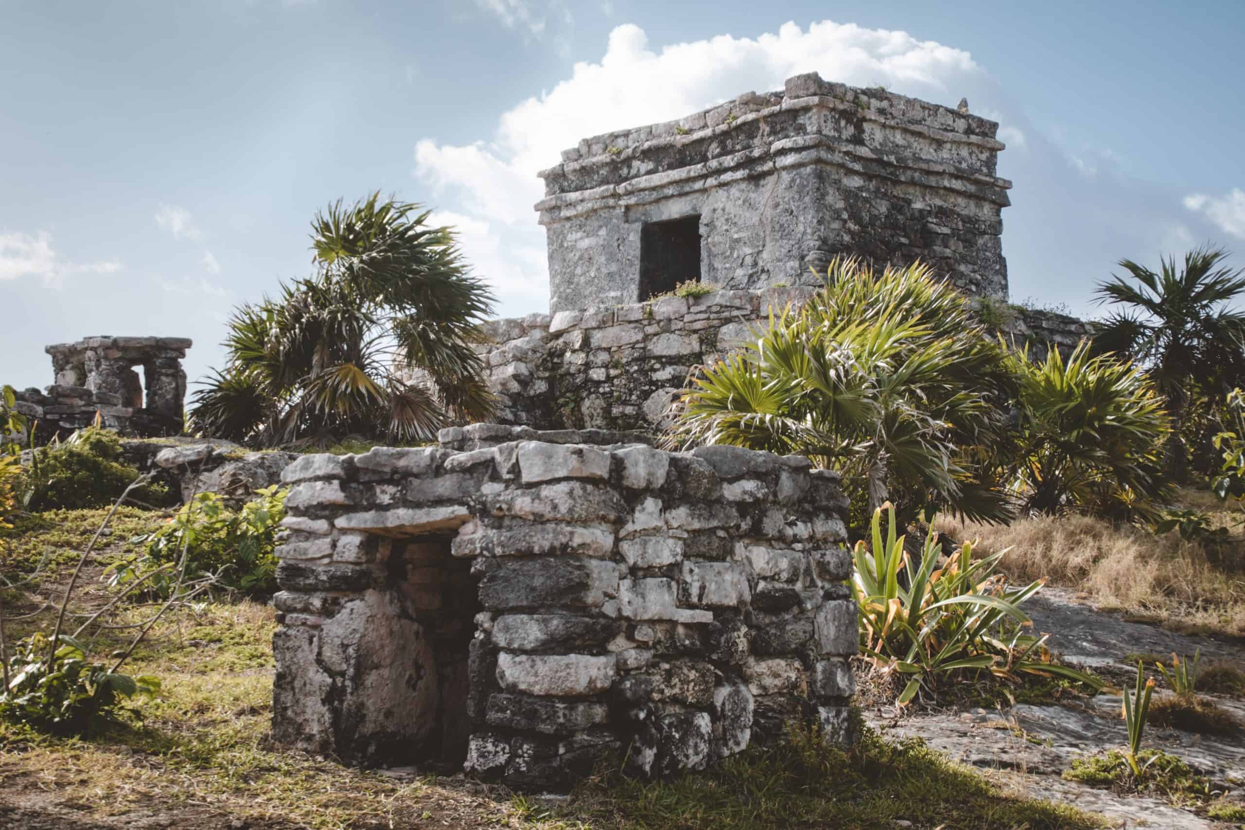 Comparison Tulum vs Playa del Carmen - Is Playa del Carmen Better? 9 Mayan Ruins in Tulum scaled