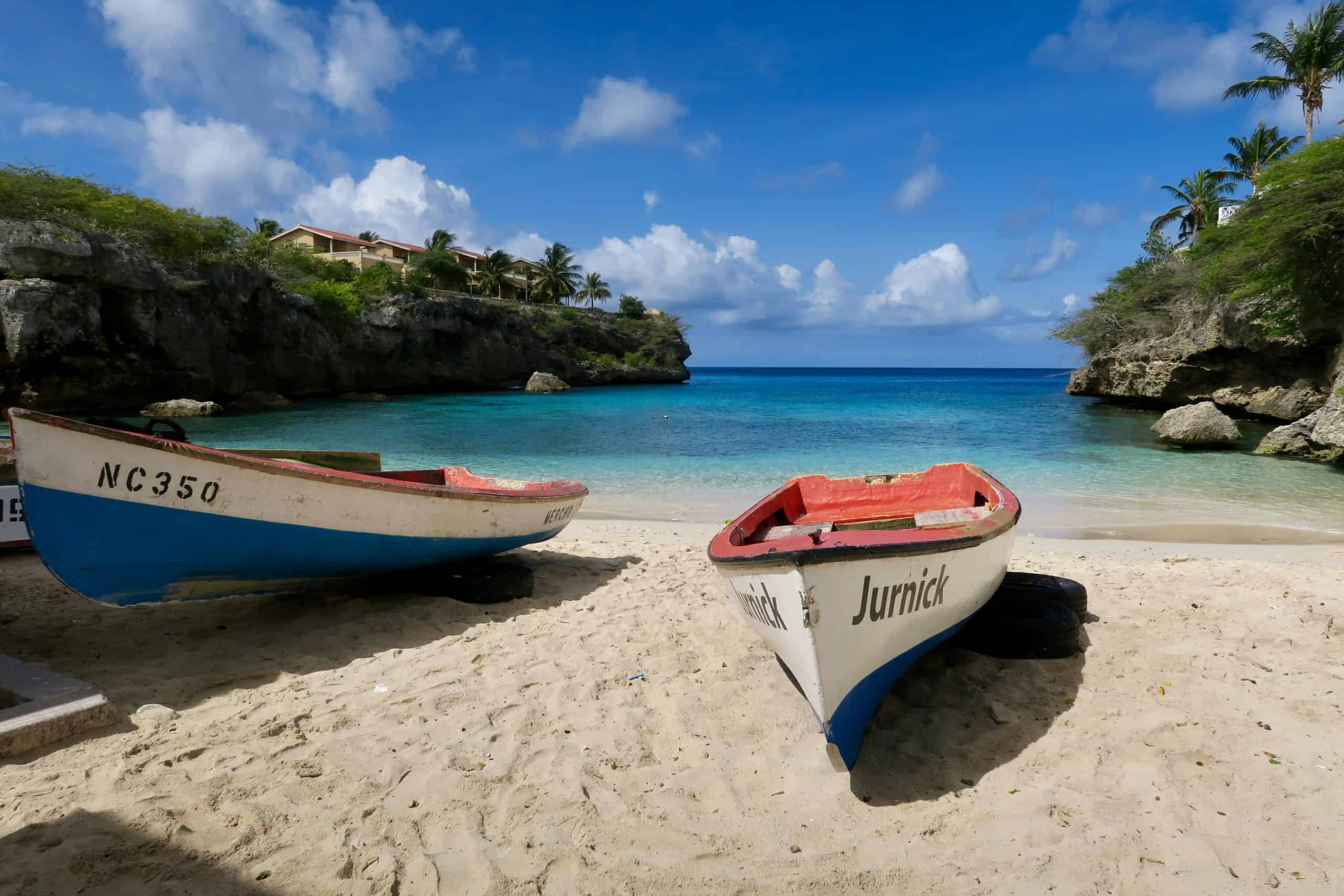 Comparison Aruba vs Curacao - Which is the Better Caribbean Trip? 26 Playa Lagun Curacao scaled