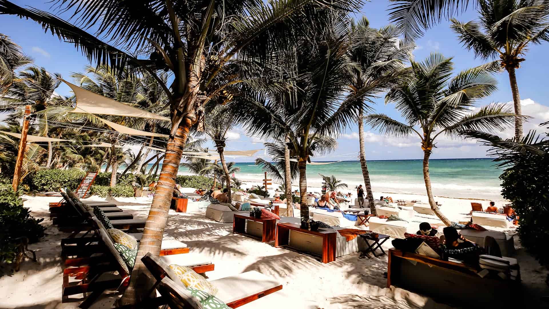 Comparison Tulum vs Playa del Carmen - Is Playa del Carmen Better? 7 ziggys beach club 1