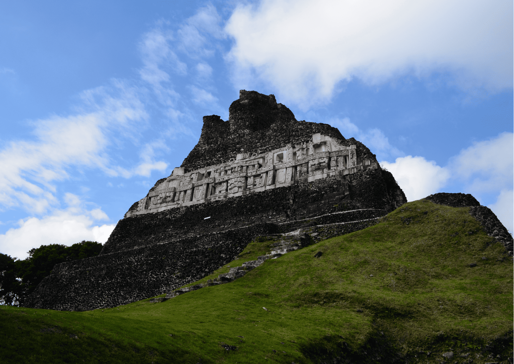 Comparison Aruba vs Belize - Which is the Better Vacation? 19 Belize Xunantunich - Aruba vs Belize - Which is the Better Vacation?