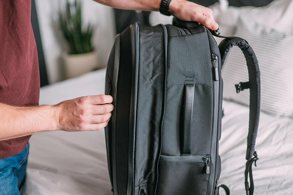 Nomatic Backpack Review - Nomatic Navigator Travel Backpack 32L 10 Nomatic Backpack Review - The Nomatic Navigator Travel Backpack 32L (Carry-on)