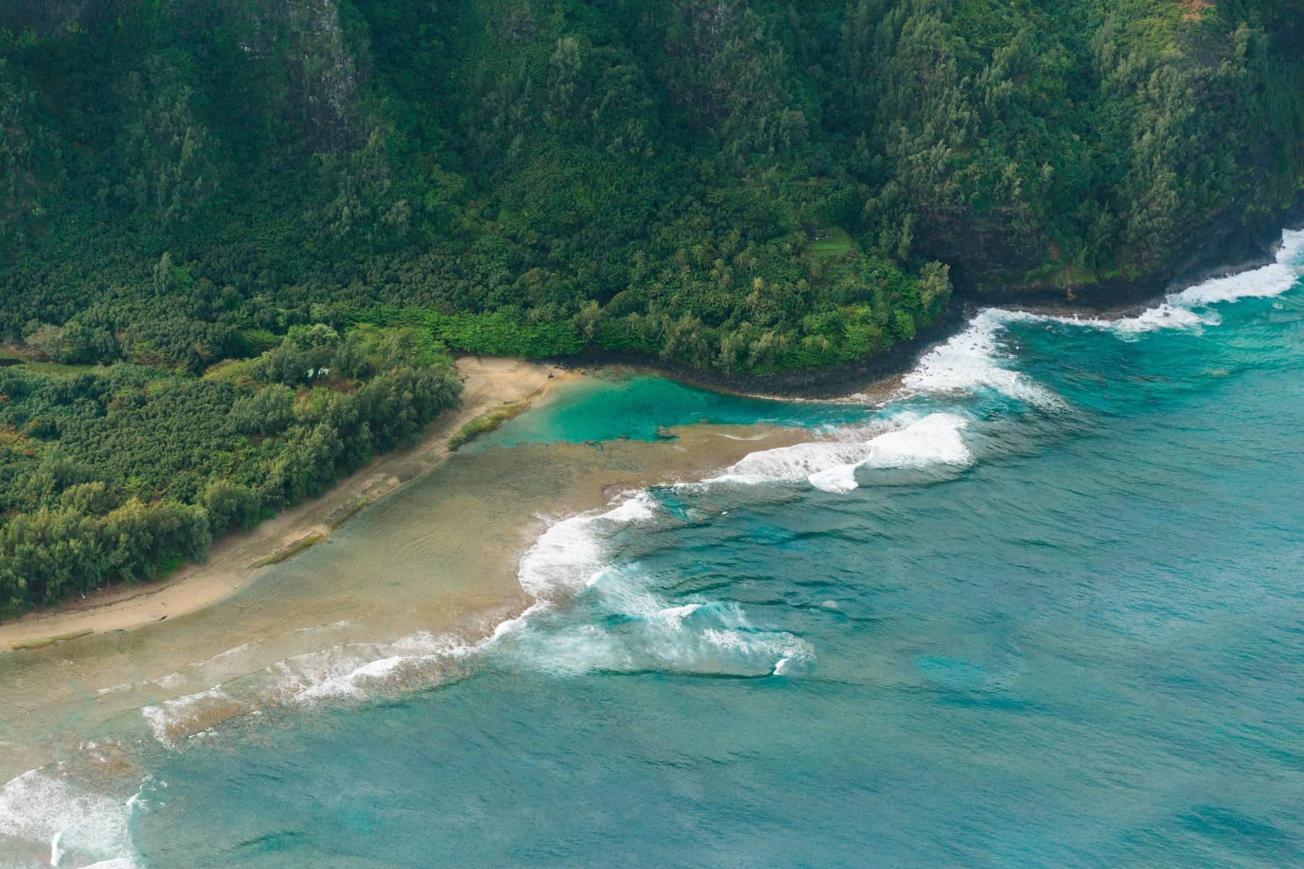 Comparison Kauai vs Maui: Which Hawaiian Island is Better for You? 3 Kauai vs Maui - Which is the Better Hawaiian Island For You?