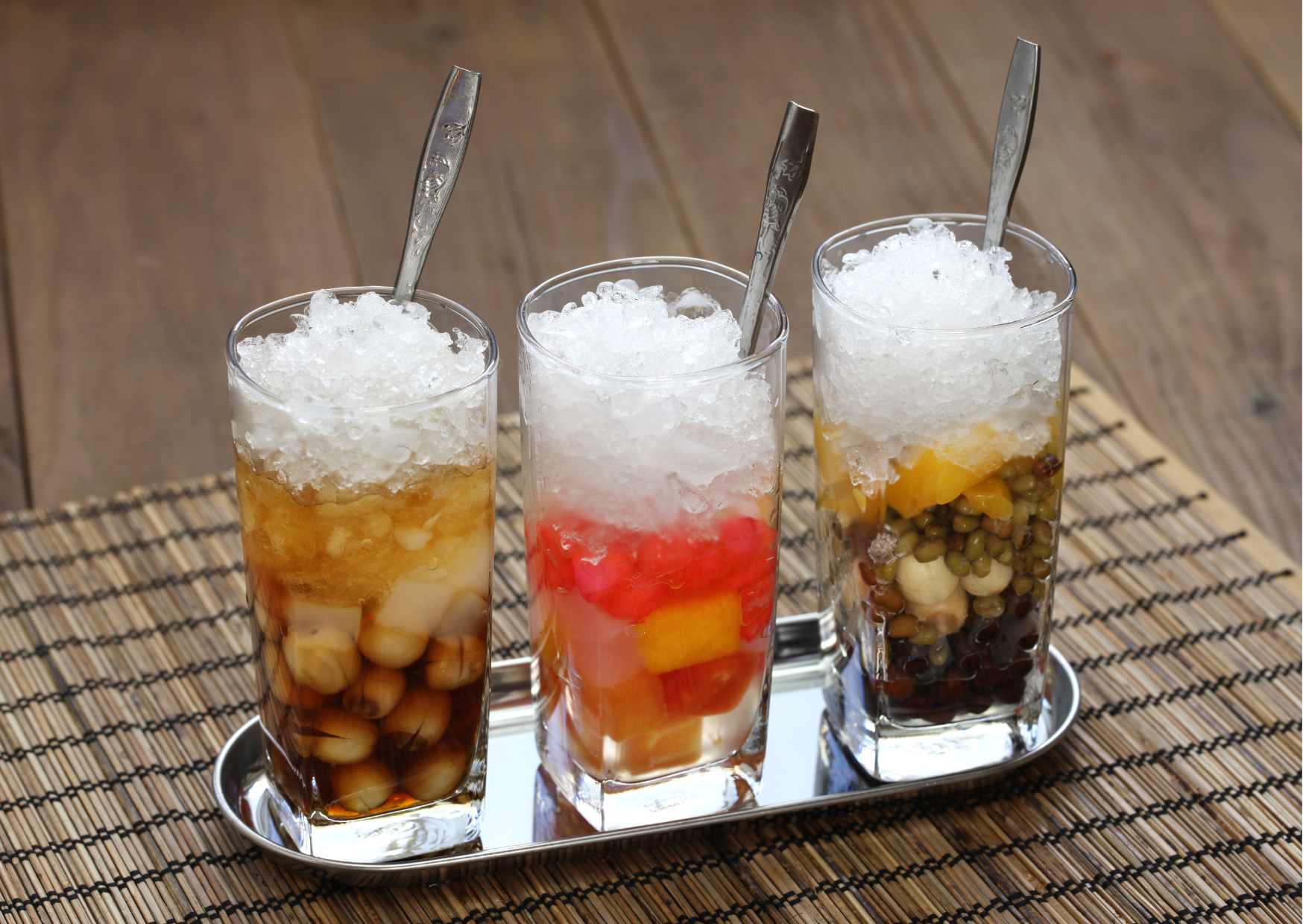 The Traditional Vietnamese Breakfasts That Make American Mornings Look Boring 10 Che, Vietnamese Breakfast Foods - 10 of the Best Traditional Breakfast in Vietnam (Plus 5 more!)