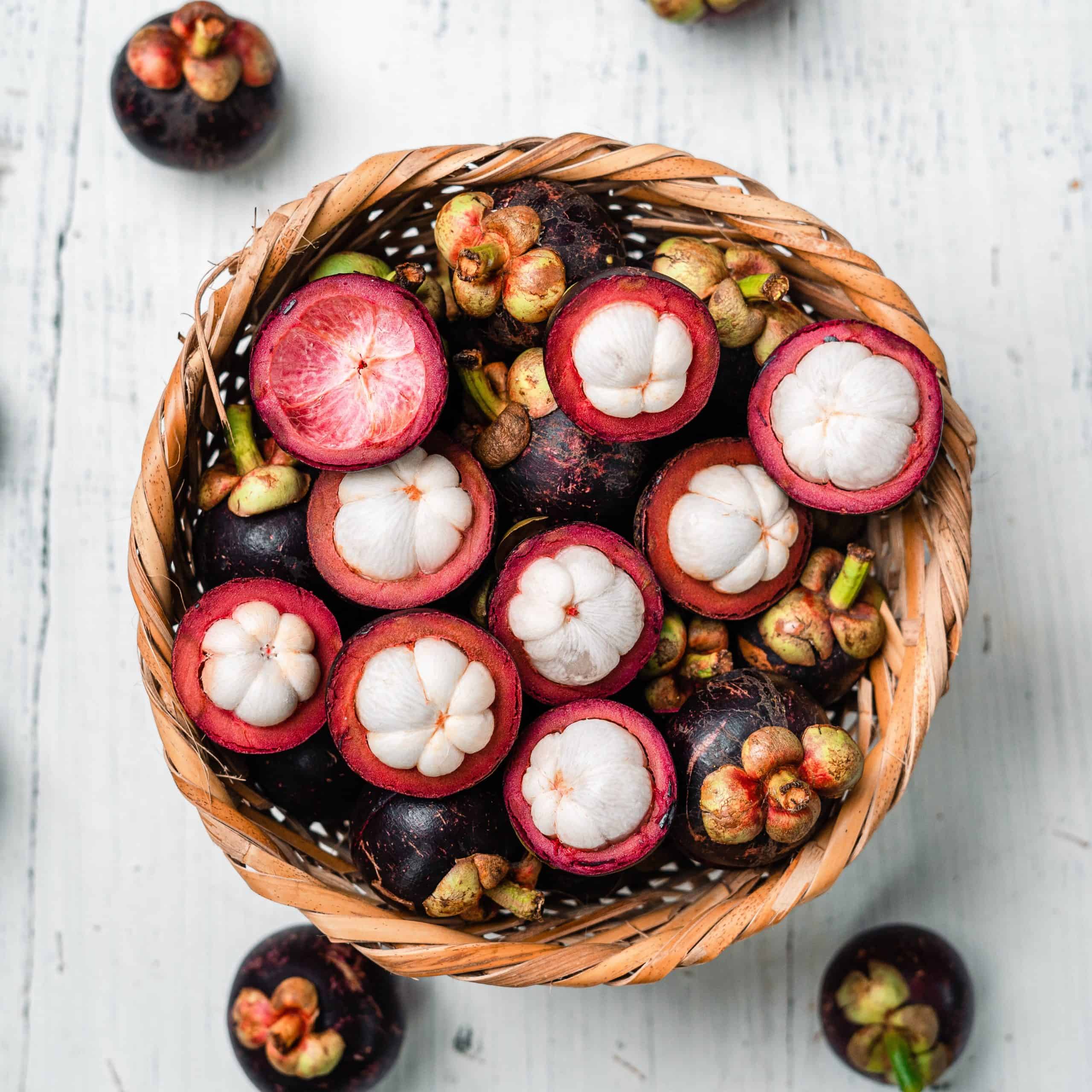 Fruits in Singapore: 25 Tropical Singapore Fruits to Try and Singapore Desserts 5 Fruits in Singapore: 25 Tropical Singapore Fruits to Try and Singapore Desserts