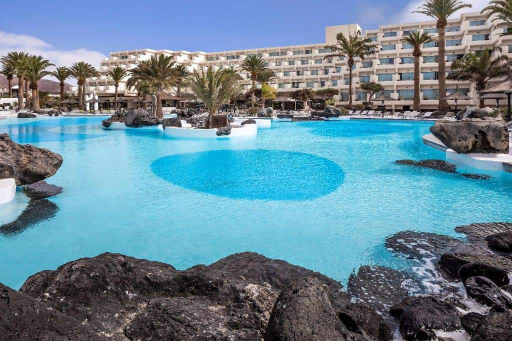 Lanzarote Waterparks: Choose from 15+ Lanzarote Hotels with Waterparks 2023 3 Lanzarote Waterparks: Choose from 15+ Lanzarote Hotels with Waterparks 2023