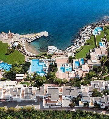 15 Common Mistakes When Booking A Hotel