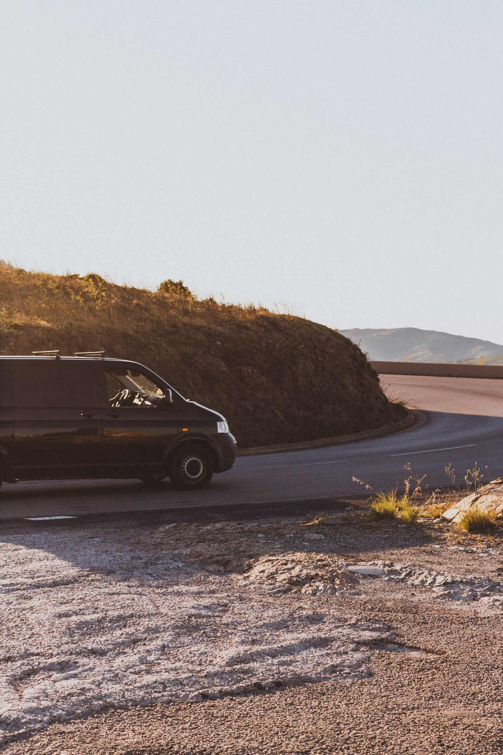 Benefits of a Long-Term Car Rental for Your Next Extended Vacation 2 renting a car in france 3 scaled