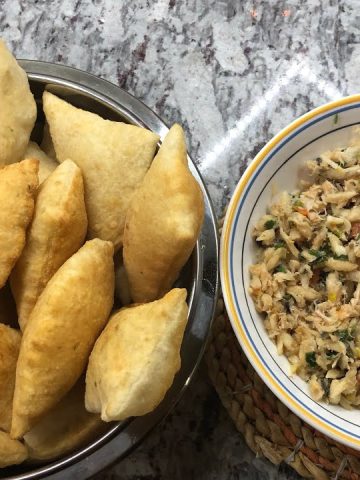 baked and saltfish, breakfast in Suriname