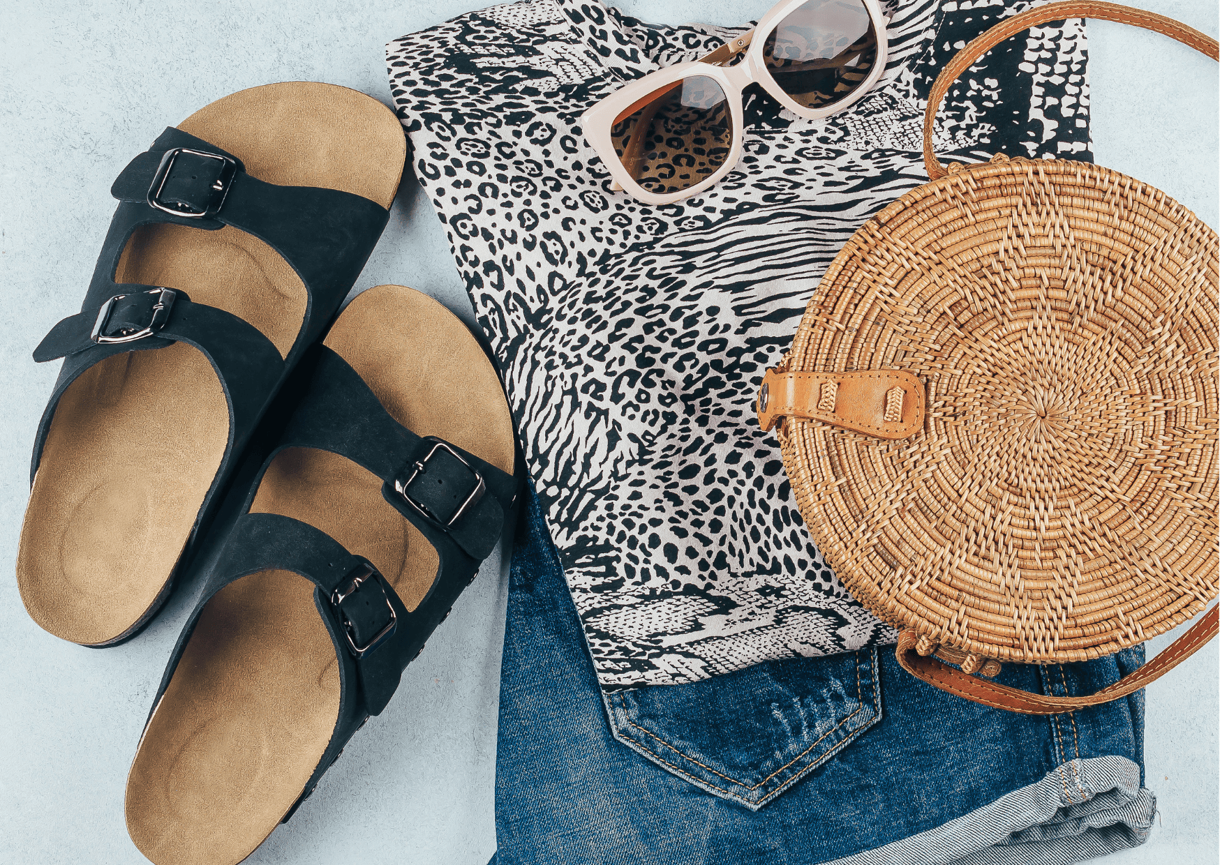 Pack Less, Look Better: The Europe Travel Wardrobe That Actually Works 1 How to Pack Light and Fashionable for Europe