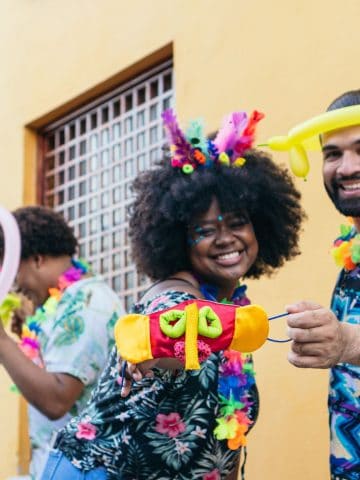 How To Get From Cartagena to Barranquilla Best Way, best way from Cartagena to Barranquilla, cheapest way from Cartagena to Barranquilla, Cartagena to Barranquilla, bus Cartagena to Barranquilla, taxi from Cartagena to Barranquilla, Cartagena to Barranquilla by van, Cartagena to Barranquilla by bus,