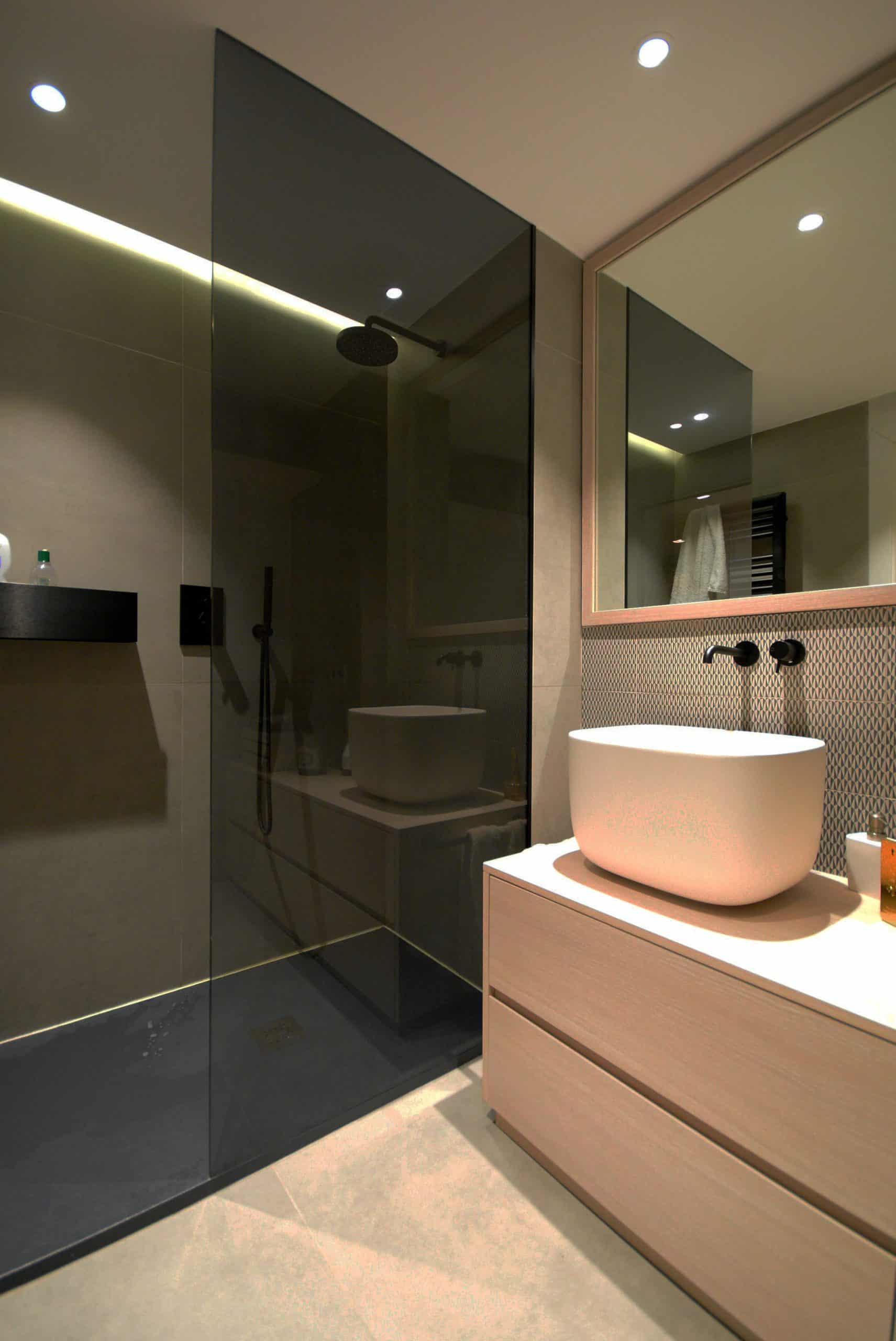 Top Must-Have Vacation Rental Amenities 3 Bathroom scaled