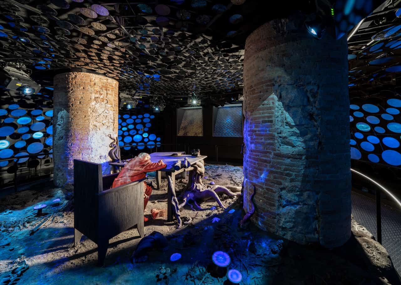 What to Visit in the Heart of Barcelona? Casa Batlló: A Masterpiece by Antoni Gaudí 1 Gaudi Dome