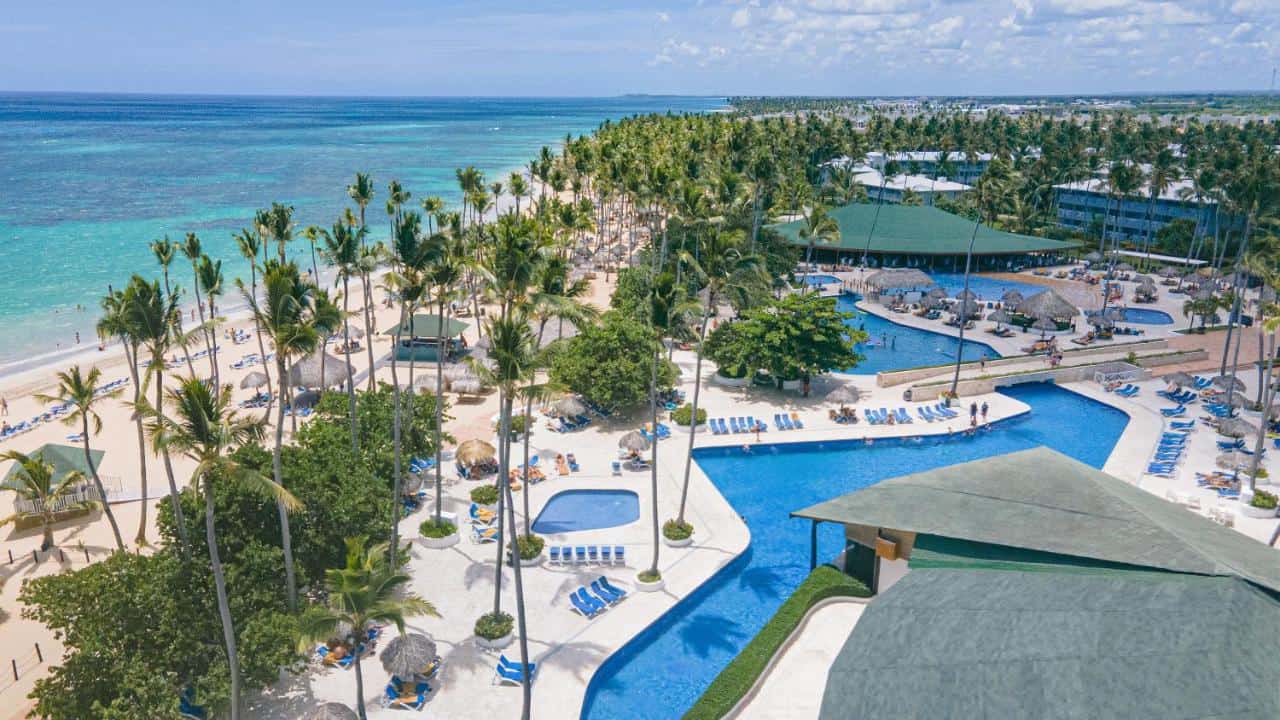 10+ Best Punta Cana Resorts for Solo Travelers: Best Punta Cana Resorts for Singles 11 10+ Best Punta Cana Resorts for Solo Travelers: Best Punta Cana Resorts for Singles