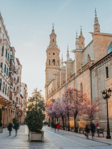 17 Best Things to do in Logroño And Logroño Tourist Spots, How To Get From Madrid Airport To Logroño Best Way, cheapest way from Madrid airport to Logroño, Madrid airport to Logroño, Madrid Bus Airport to Logroño, bus from Madrid airport to Logroño, taxi Madrid airport to Logroño, Uber/Grab Madrid airport to Logroño, metro Madrid airport to Logroño, train fare Madrid airport to Logroño, bus fare Madrid airport to Logroño, train Madrid Airport To Logroño, best way from Madrid Airport To Logroño