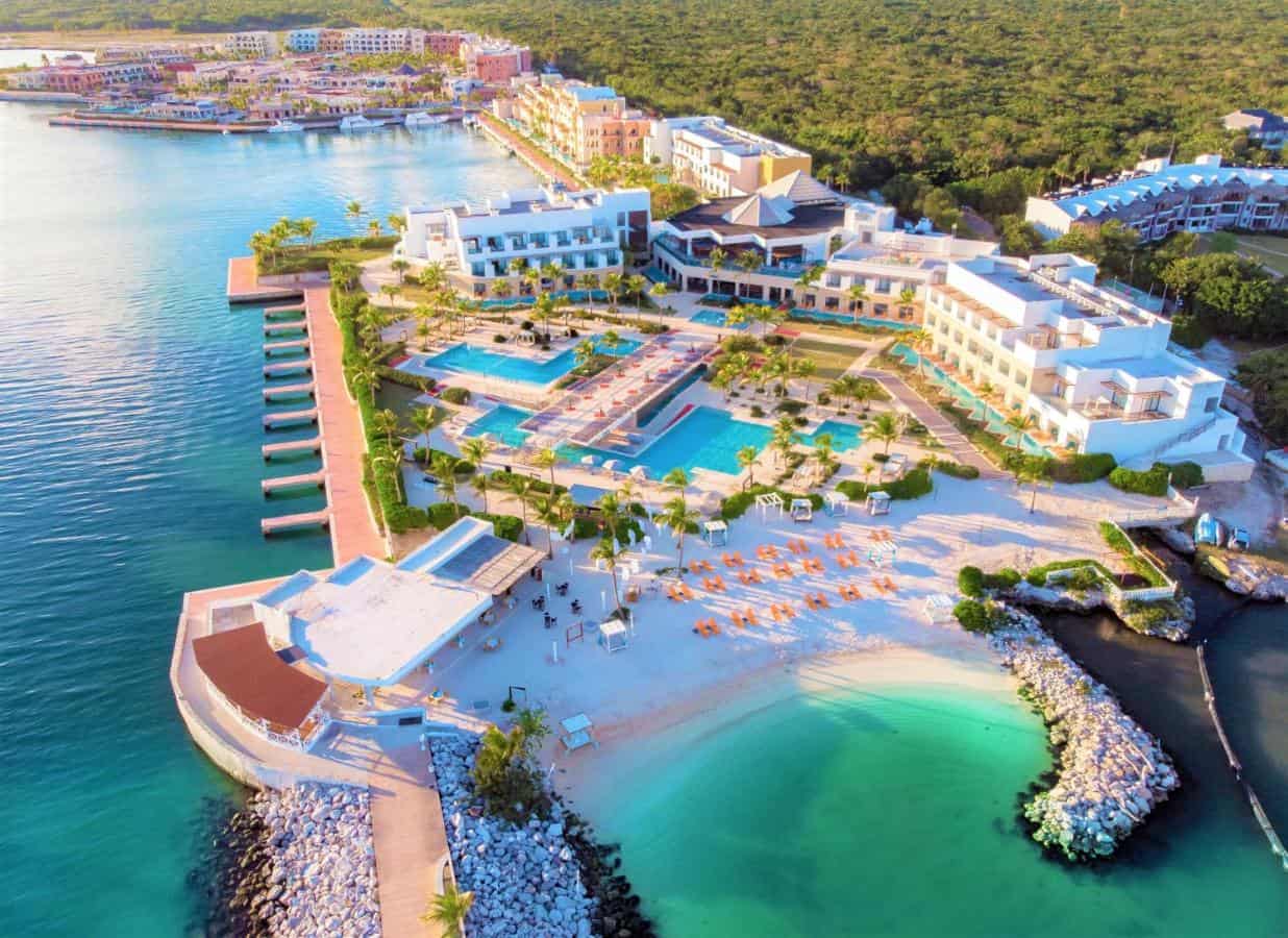 10+ Best Punta Cana Resorts for Solo Travelers: Best Punta Cana Resorts for Singles 7 10+ Best Punta Cana Resorts for Solo Travelers: Best Punta Cana Resorts for Singles