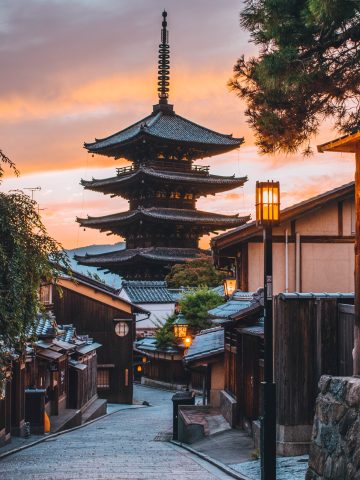 15 Most Walkable Cities In The World, 10 Best Destinations for Travel with Your Partner Right Now