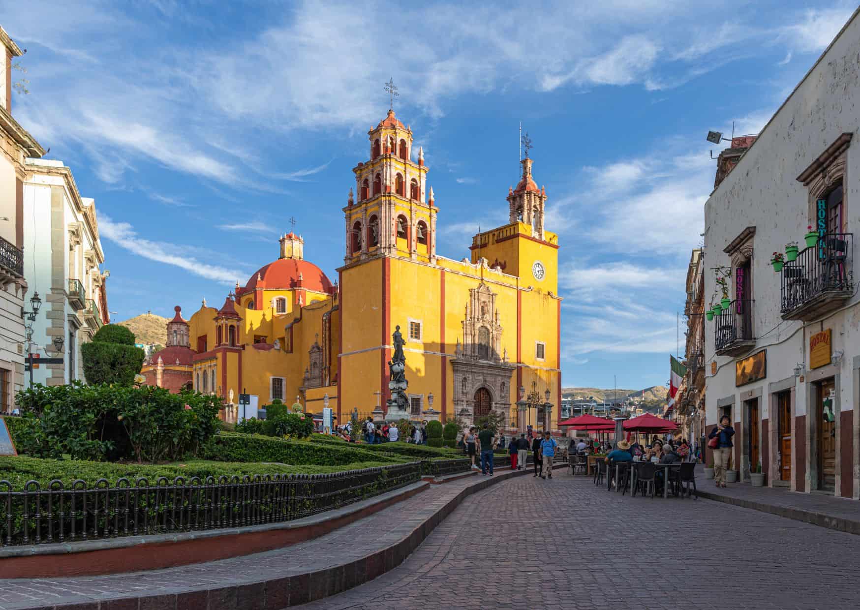 How To Get From San Miguel de Allende to Guanajuato Airport Best Way 3 How To Get From San Miguel de Allende to Guanajuato Best Way, cheapest way from San Miguel de Allende to Guanajuato, Bus from San Miguel de Allende to Guanajuato, San Miguel de Allende to Guanajuato, shared van from San Miguel de Allende to Guanajuato, uber from San Miguel de Allende to Guanajuato, taxi from San Miguel de Allende to Guanajuato, colectivo from San Miguel de Allende to Guanajuato