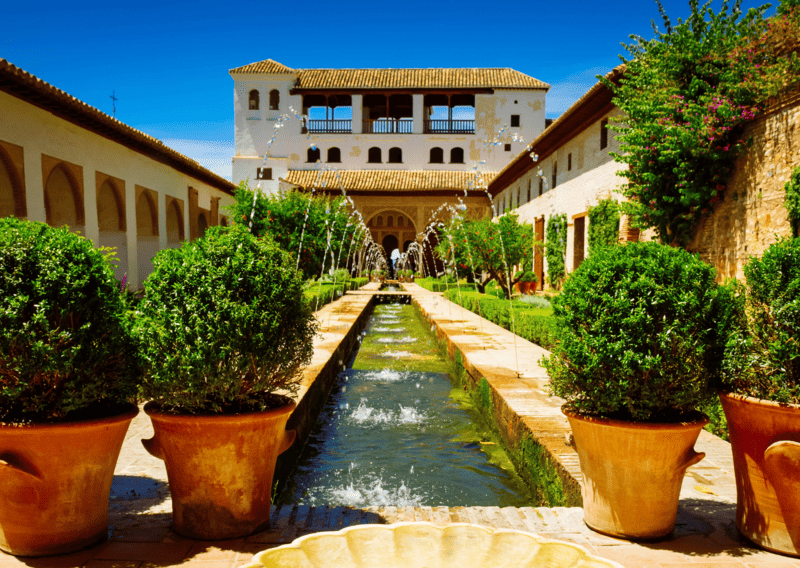 8 Benefits of Traveling 3 8 Benefits of Traveling, Generalife Palace in Granada - Plaza de España in Seville - Madrid and Seville Itinerary
