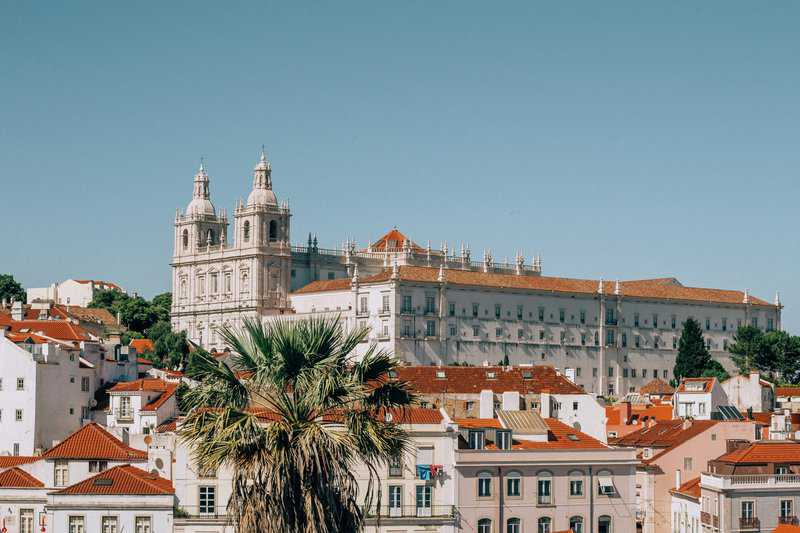 She Moved to Lisbon With $180,000 at 58: Portugal Is Still Sold as an Affordable Retirement Haven But Her Bank Account Tells Another Story 6 Visiting Lisbon for the First Time? Must-See Places