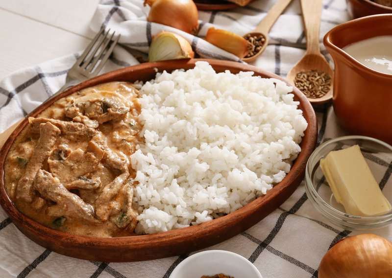 How to Make Beef Stroganoff – An Authentic Beef Stroganoff (Recipe Guide)