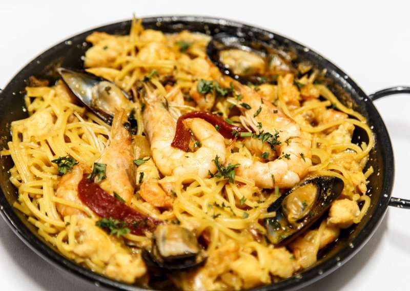 The Spanish Noodle Dish That Might Be Better Than Paella 1 How to Make Fideua – An Authentic Fideua (Recipe Guide)