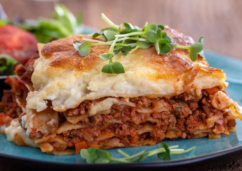 How to Make Lasagna Like an Italian Grandmother 1 How to Make Lasagna – An Authentic Lasagna (Recipe Guide)