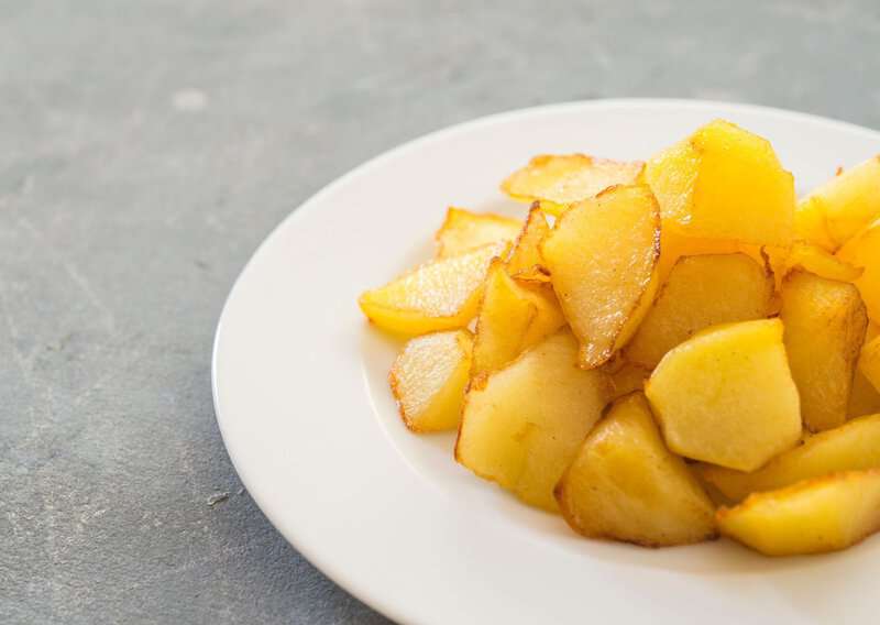 Forget French Fries: How to Make Patatas Bravas Crispy Potatoes With Spain’s Most Addictive Sauce 2 How to Make Patatas Bravas – Authentic Patatas Bravas (Recipe Guide)