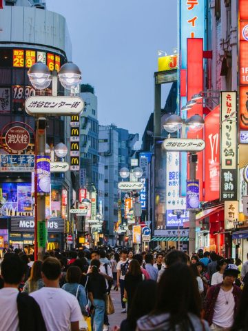 8 Expensive Cities to Avoid on Your Next Trip And Alternative Cities To Visit, Tourist Traps to Avoid in Tokyo And How to Avoid Them