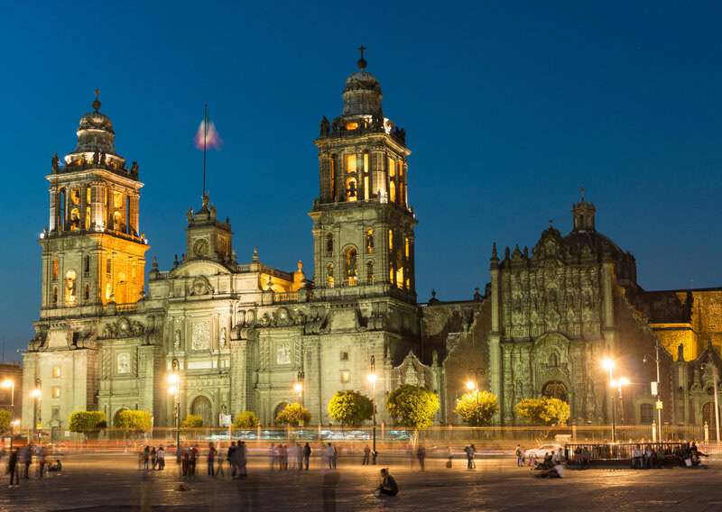Mexicans Know You’re a Tourist Because of These 10 Mistakes 5 An evening in Mexico City 10 Mistakes Tourists Make in Mexico and How to Avoid Them