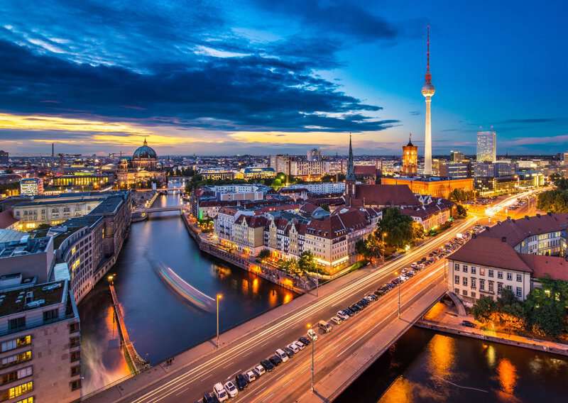 7 Tourist Traps to Avoid in Berlin How to Avoid Them 4 Tourist Traps to Avoid in Berlin How to Avoid Them (Travel Guide)