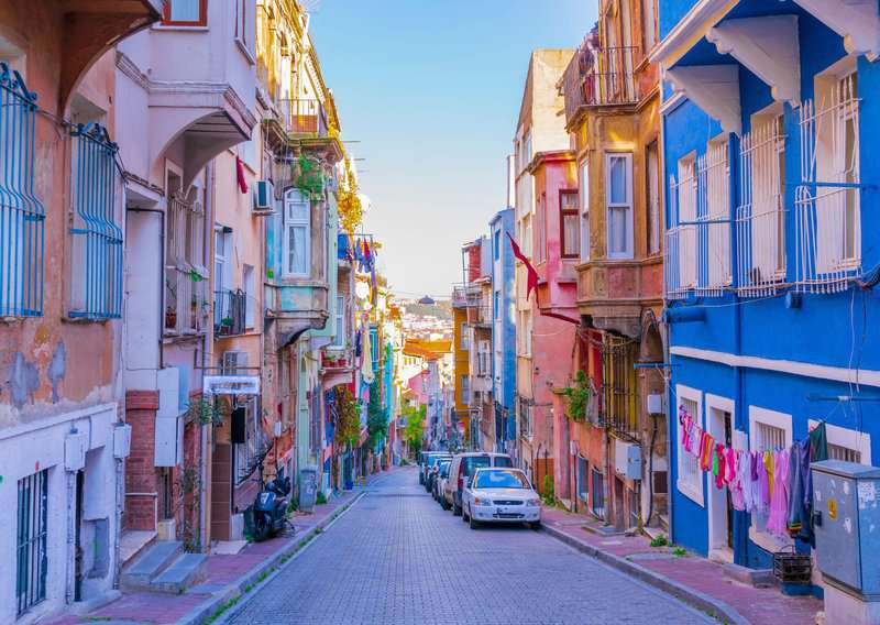 Americans Think Getting a Second Citizenship Takes Decades: These 19 Countries Say Otherwise 11 Tourist Traps to Avoid in Istanbul And How to Avoid Them