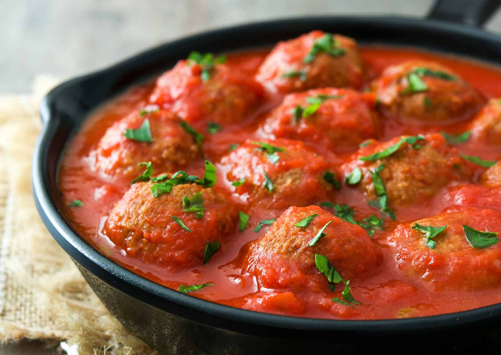 If Your Meatballs Need Sauce to Stay Moist, You’re Probably Making Them Wrong: How to Make Homemade Meatballs That Stay Juicy Every Time 1 How To Make Homemade Meatballs (Recipe Guide) Tips And Calories