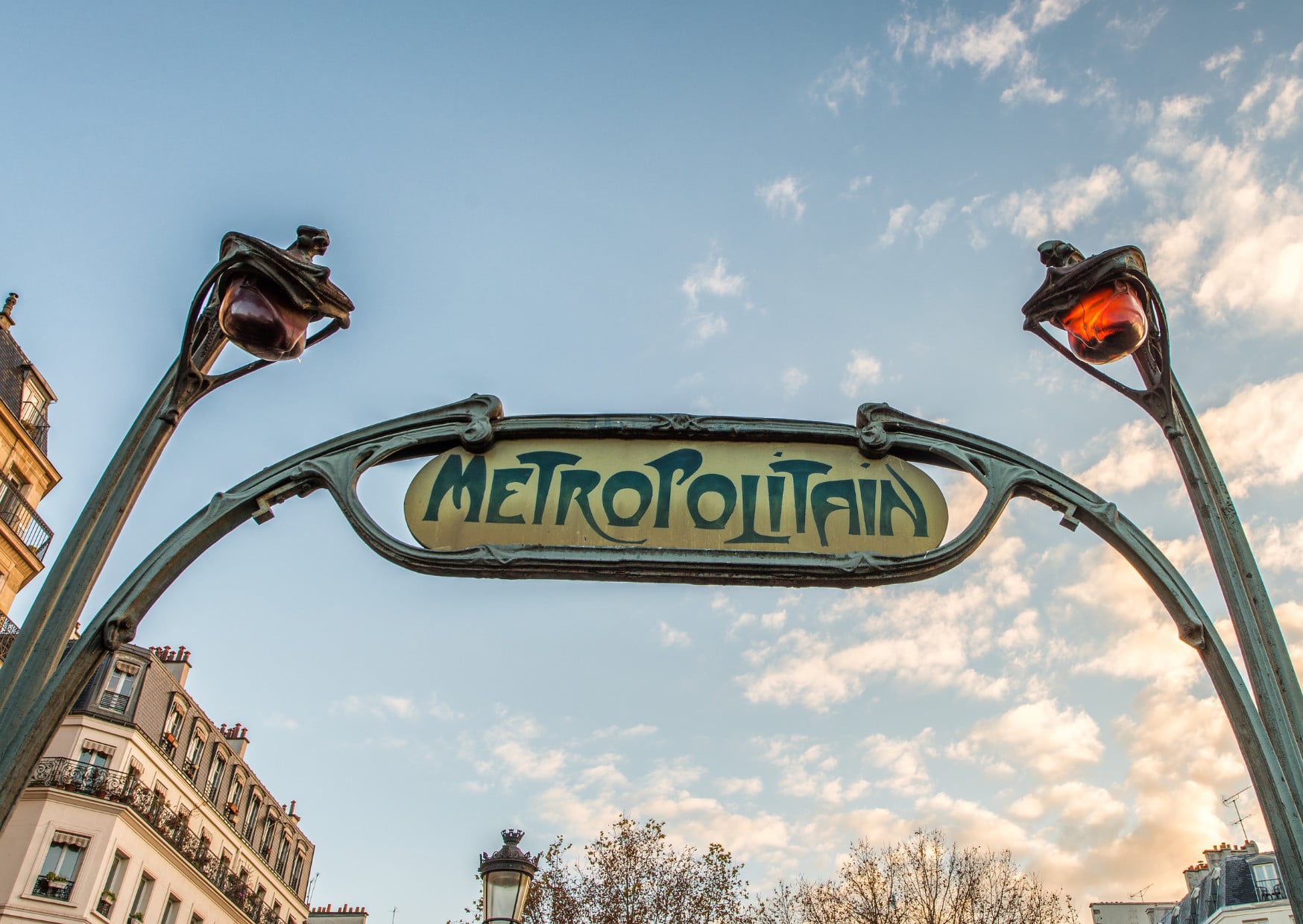 The 8 Paris Mistakes That Instantly Give You Away as a Tourist 2 Paris Transportation 8 Mistakes Tourists Make in Paris to Avoid