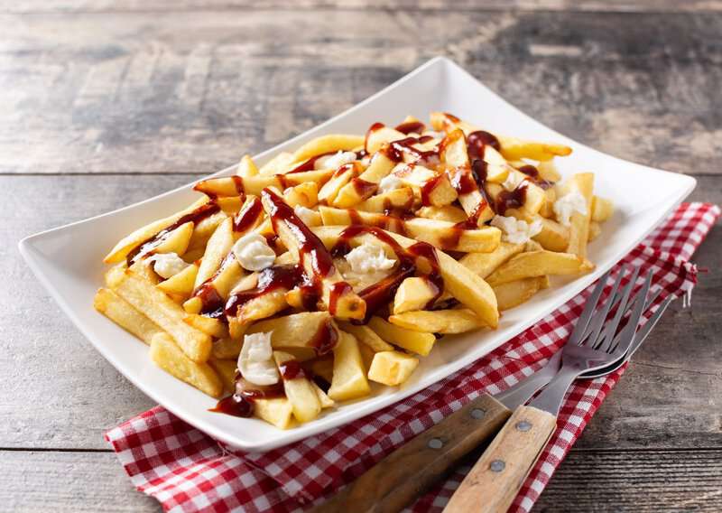 How to Make Poutine: Authentic Canadian Poutine Recipe 1 How to Make Poutine – Authentic Poutine (Recipe Guide)