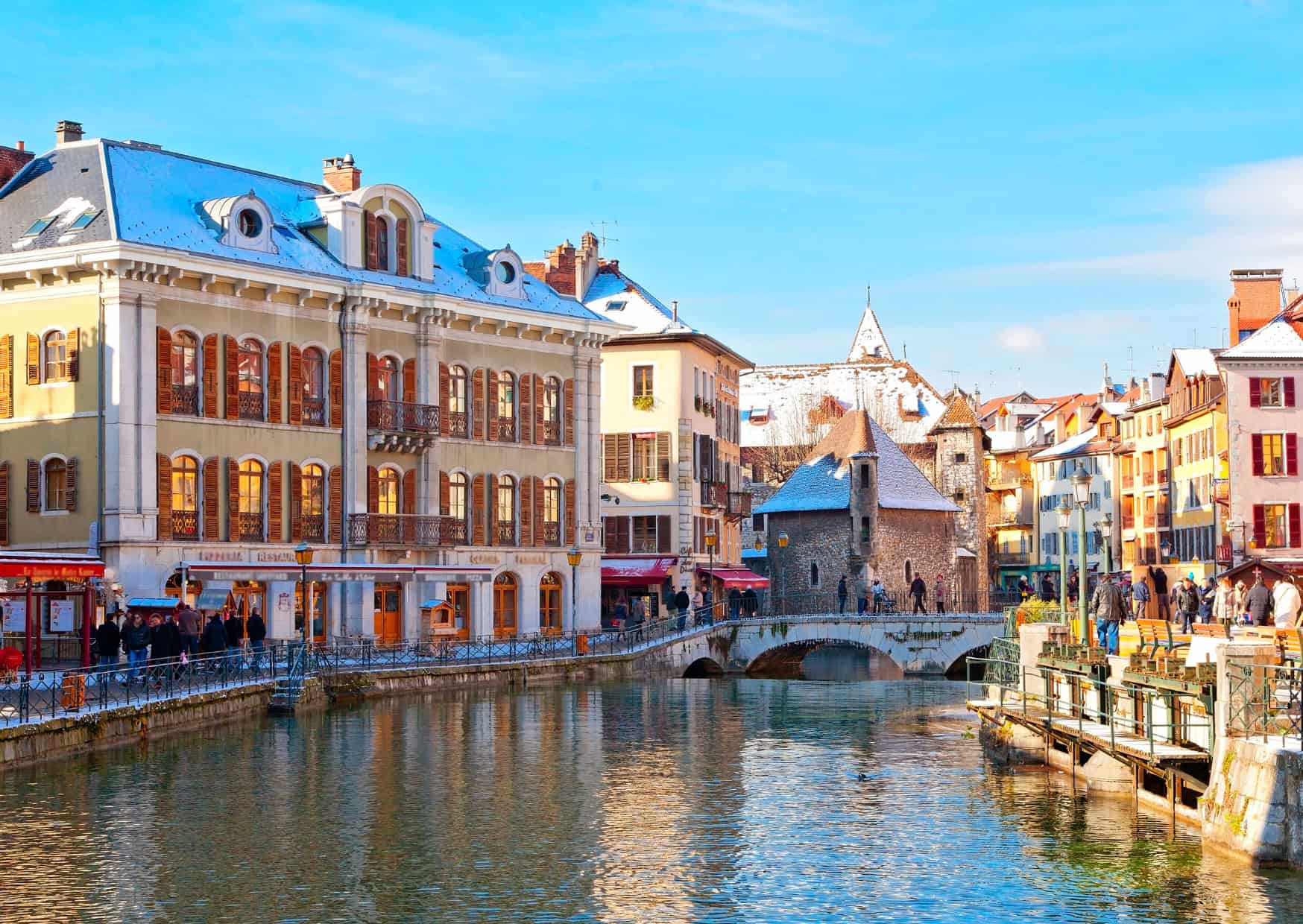 Why Escape the Crowded Venice and Visit Annecy Instead 3 The beautiful houses and buildings in Annecy showing beautiful French architecture