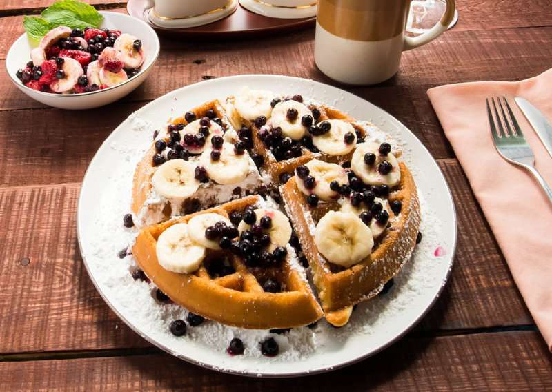 How to Make Perfect Waffles at Home 6 How to Make Waffles - Authentic Waffles (Recipe Guide) Tips and Calories