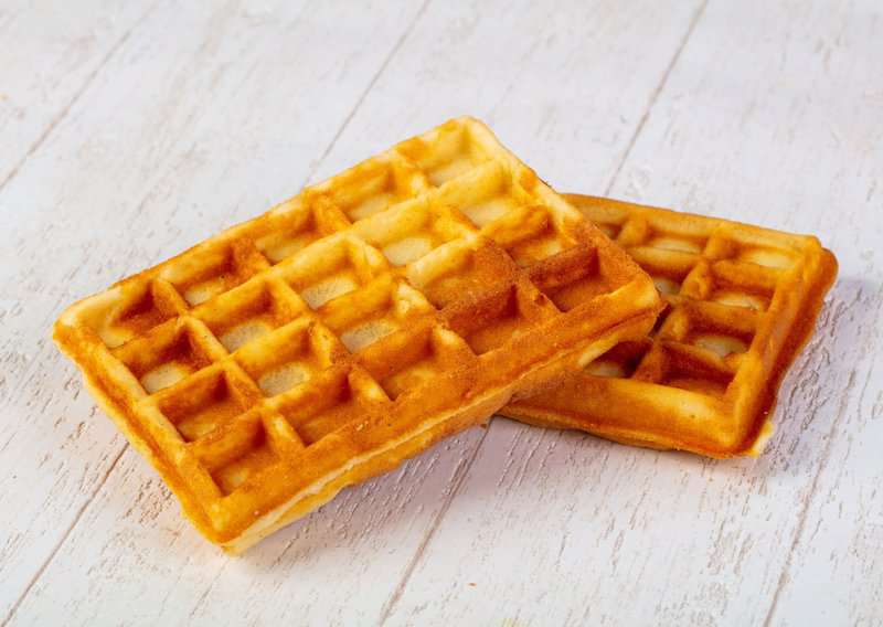 How to Make Perfect Waffles at Home 2 How to Make Waffles - Authentic Waffles (Recipe Guide) Tips and Calories