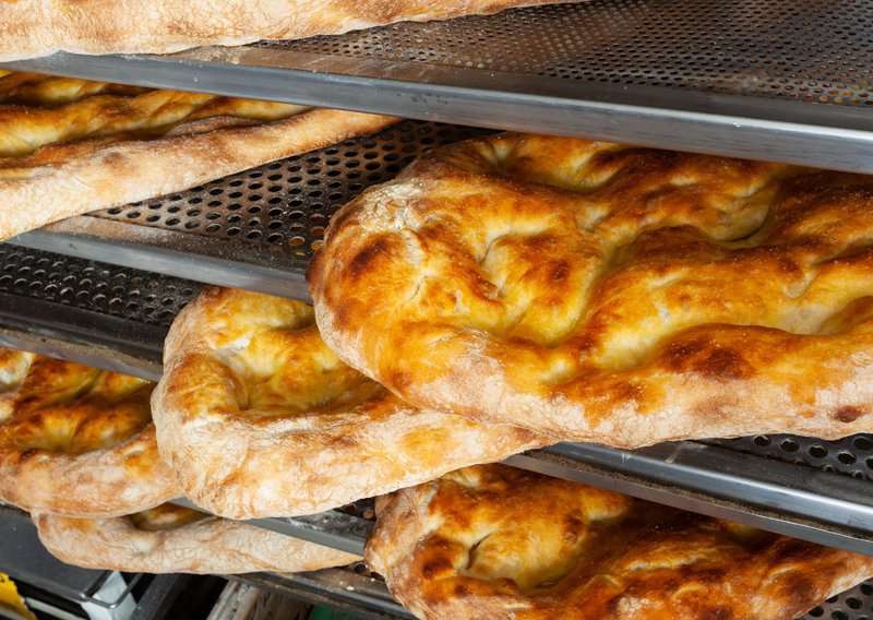 Forget Focaccia, Tuscany’s Schiacciata Might Be Even Better 2 How to Make Schiacciata - Authentic Schiacciata (Recipe Guide) Tips and Calories