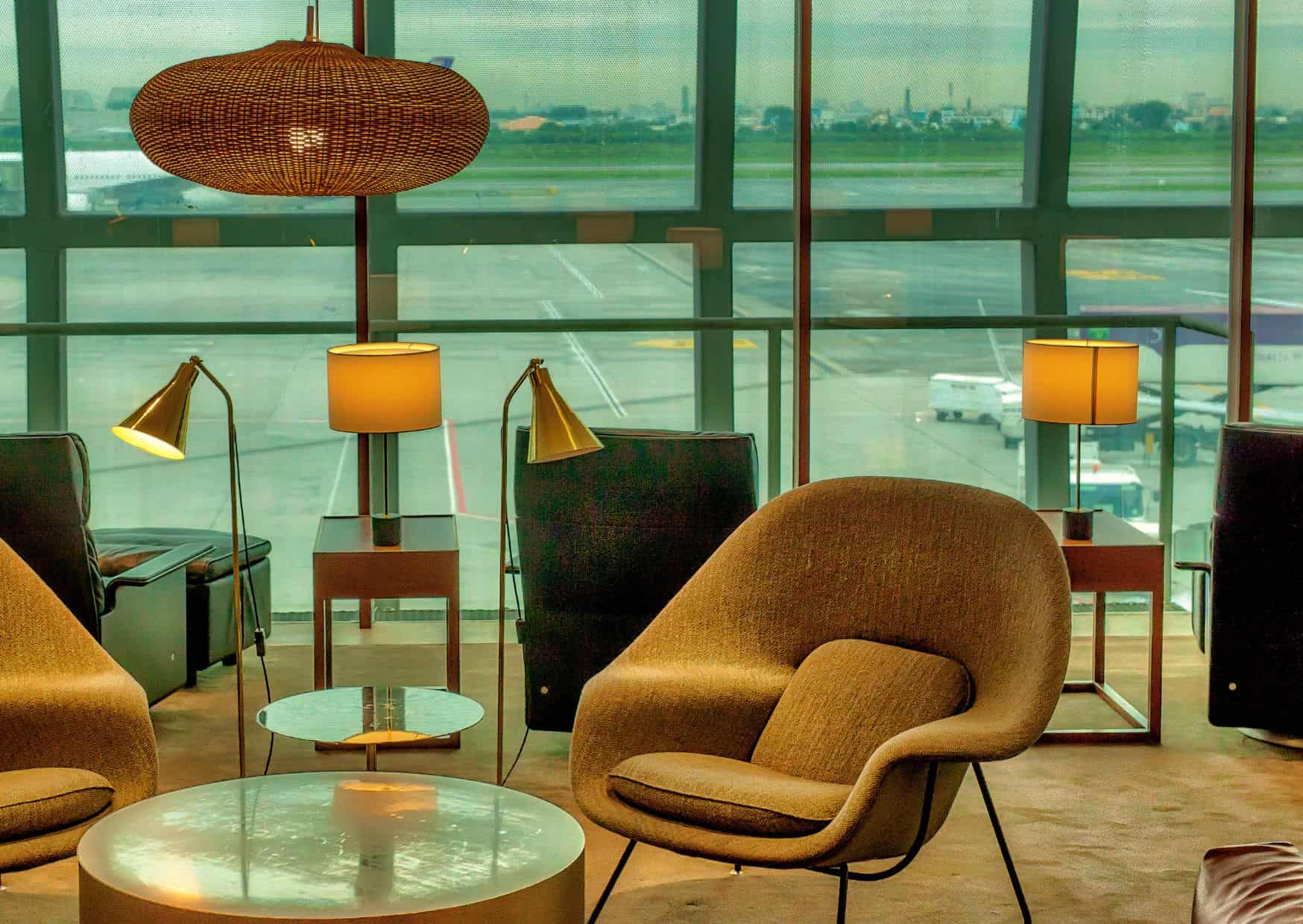 You’re Probably Wasting Time and Money at Airports Without Realizing It: 8 Best Airport Tricks Every Traveler Should Know 4 8 Airport Tricks That All Travelers Should Know, Airport Lounges