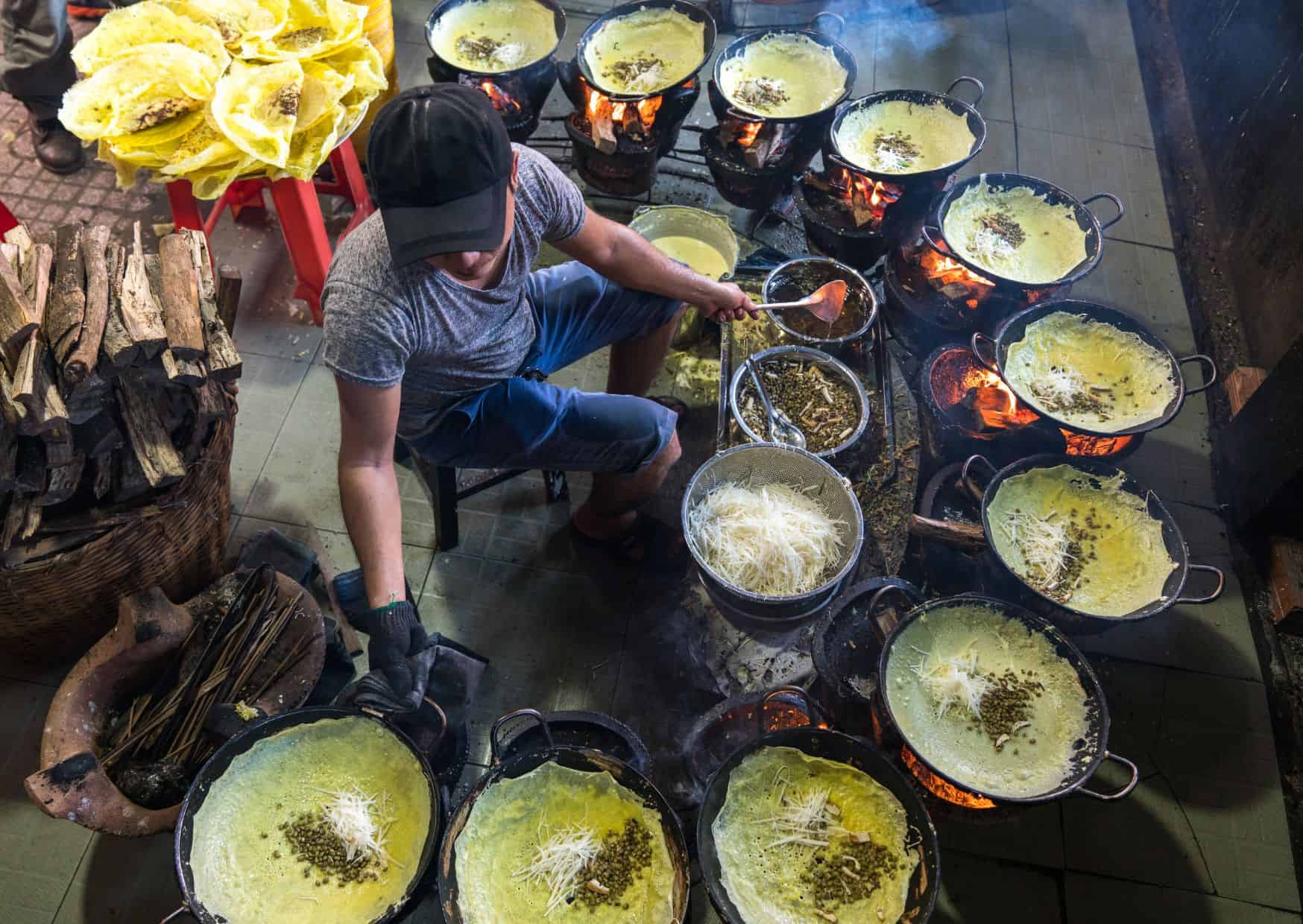 Tourists Keep Ordering Pho: Vietnamese Families Eat These Instead 6 Forget About Pho And Try These Recipes in Vietnam (Recipe Guide), How To Make Banh Xeo Vietnamese Sizzling Pancakes (Recipe Guide)