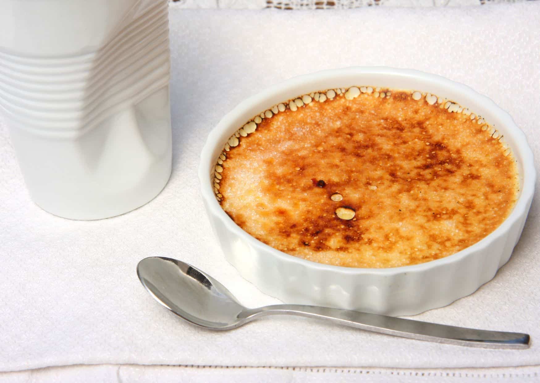 This French Dessert Looks Fancy but Is Surprisingly Simple: How to Make Crème Brûlée That Tastes Like a French Restaurant 5 How To Make Crème Brûlée (Recipe Guide) Tips And Calories