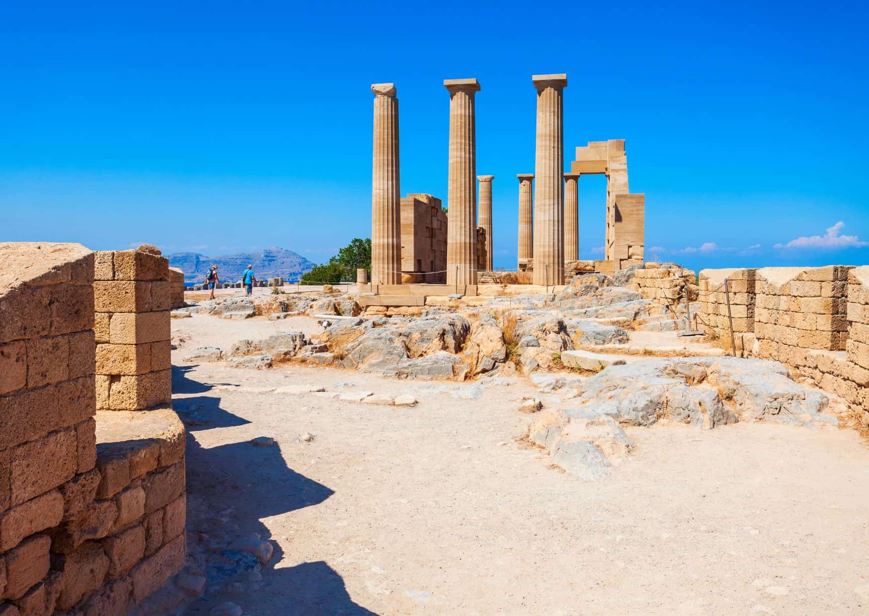 7 Tourist Traps to Avoid in Greek Islands And How To Avoid Them 7 7 Tourist Traps to Avoid in Greek Islands And How To Avoid Them
