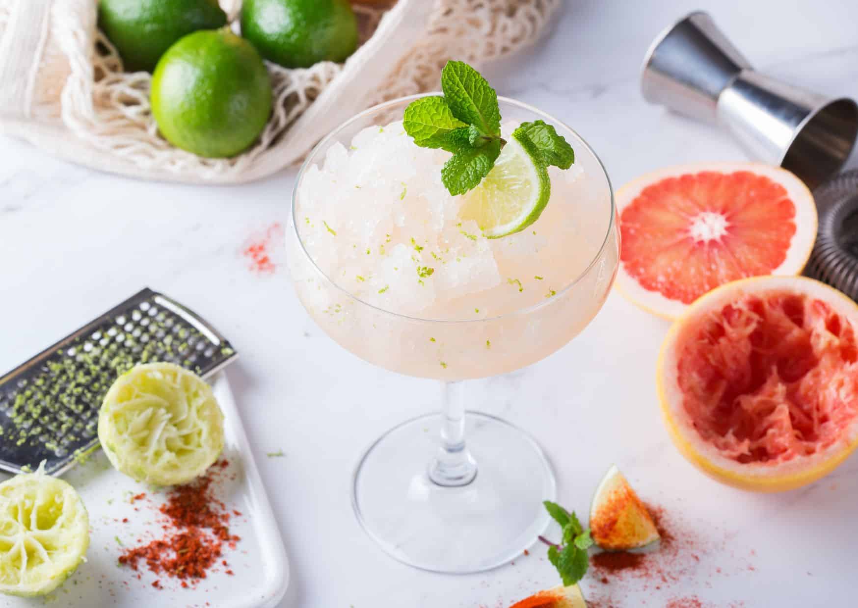 Tequila Margaritas Taste Boring After You Try This Mezcal Version 4 How to Make a Mezcal Margarita (Recipe Guide) Tips And Calories