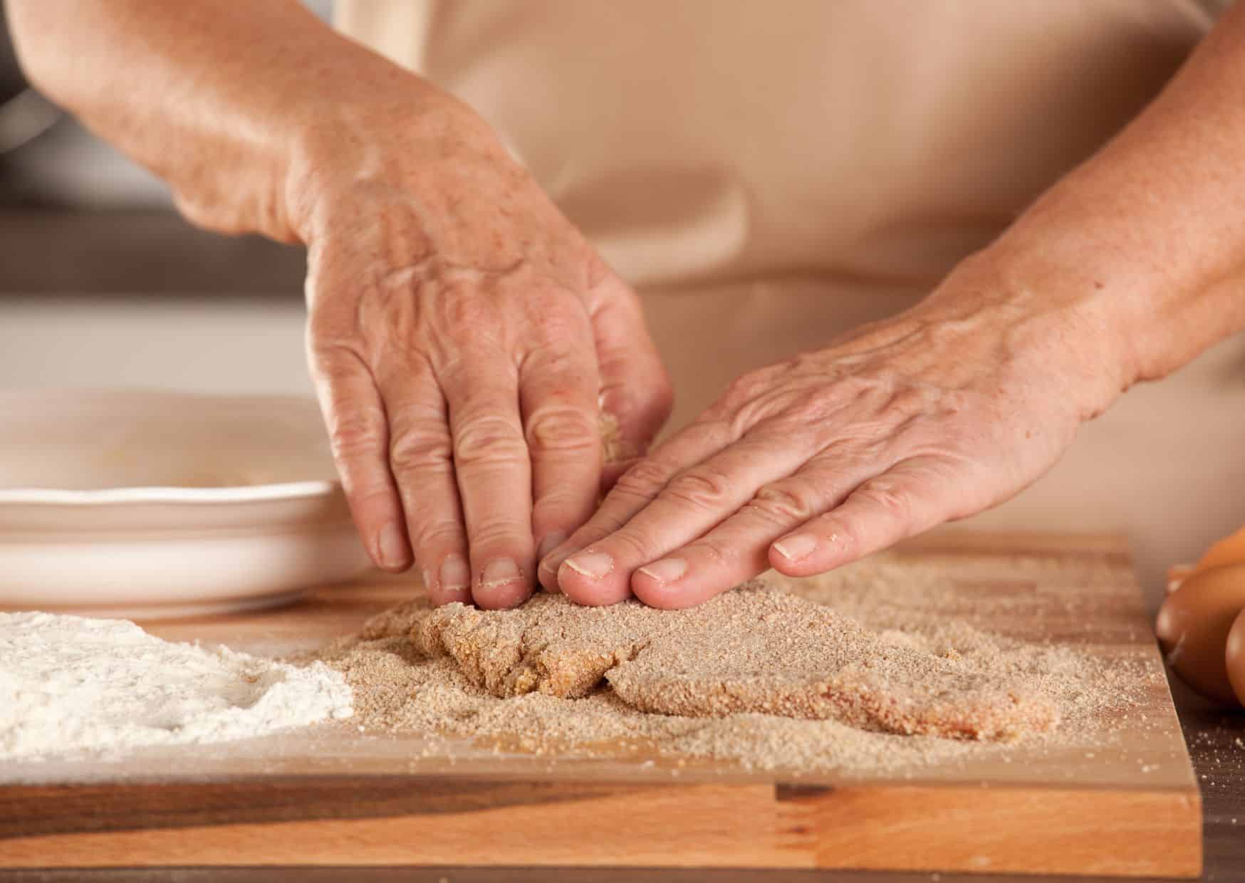 Forget Breaded Chicken And Eat A Proper Schnitzel: How to Make Authentic Schnitzel at Home 3 How To Make Schnitzel (Recipe Guide) Tips And Calories