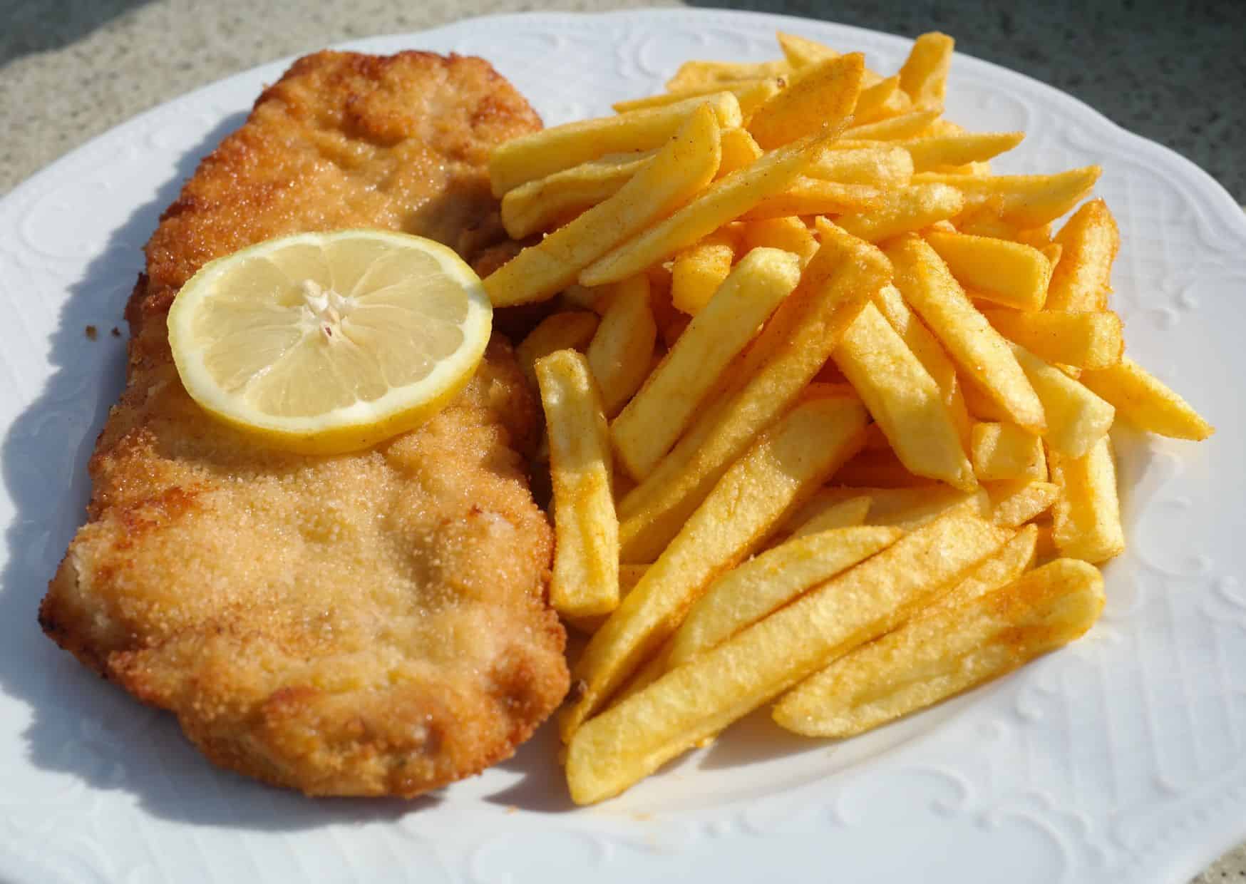Forget Breaded Chicken And Eat A Proper Schnitzel: How to Make Authentic Schnitzel at Home 6 How To Make Schnitzel (Recipe Guide) Tips And Calories