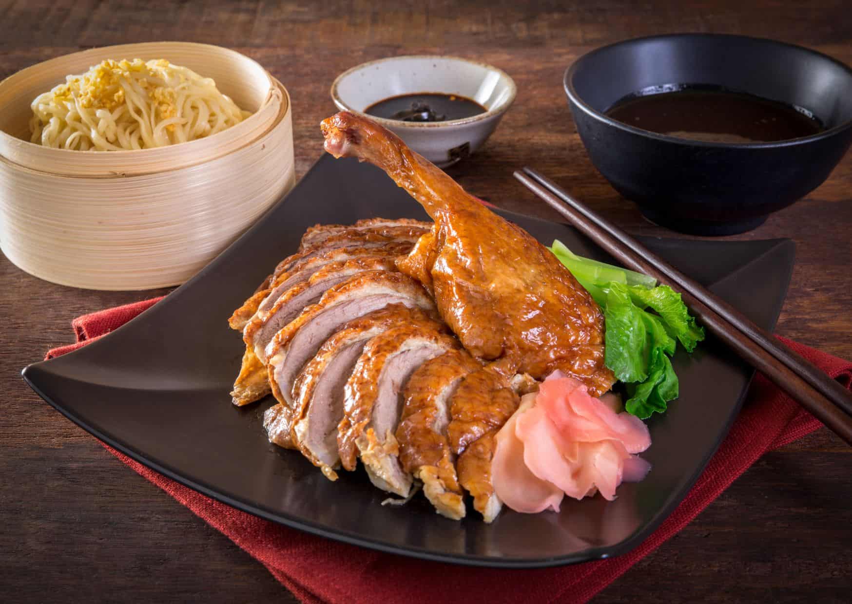 How To Make Restaurant-Style Peking Duck At Home 1 How To Make Chinese Peking Duck (Recipe Guide)
