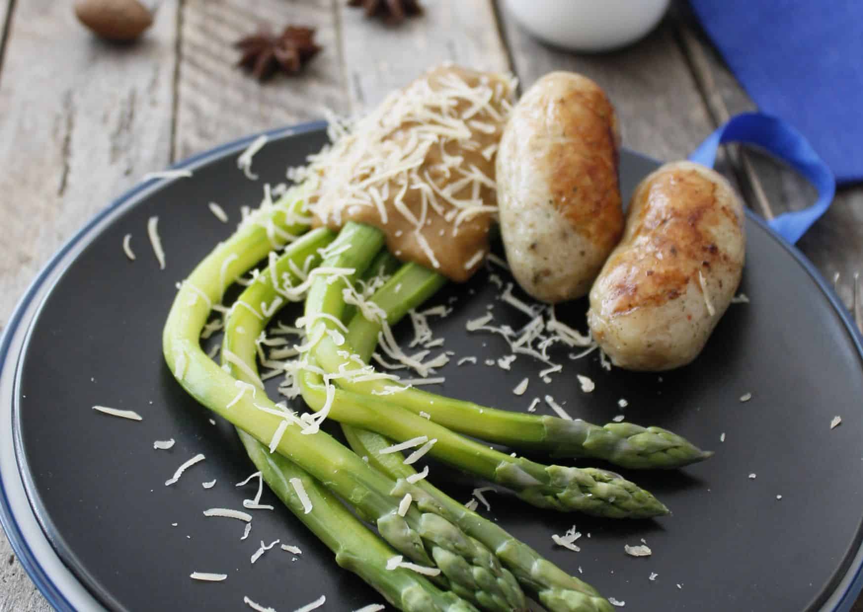 Forget Steamed Asparagus: This Garlic Parmesan Version Is on Another Level 5 Garlic Parmesan Asparagus